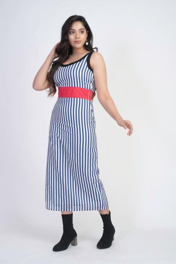 Pop line dress